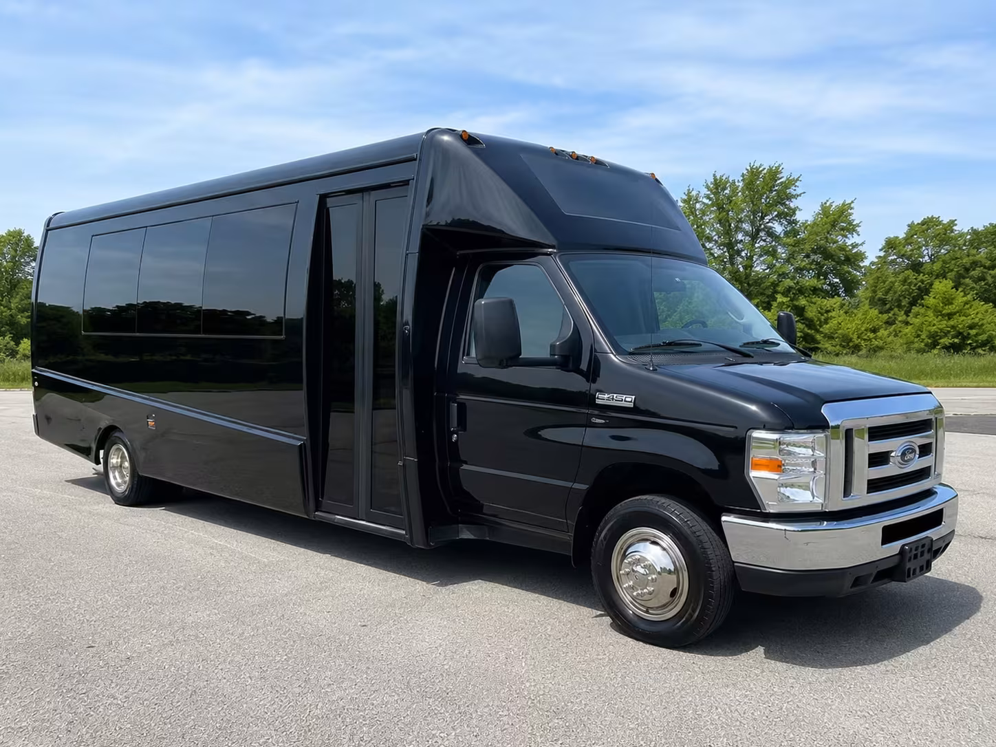ann arbor minibus rentals for the blind pig and detroit concerts